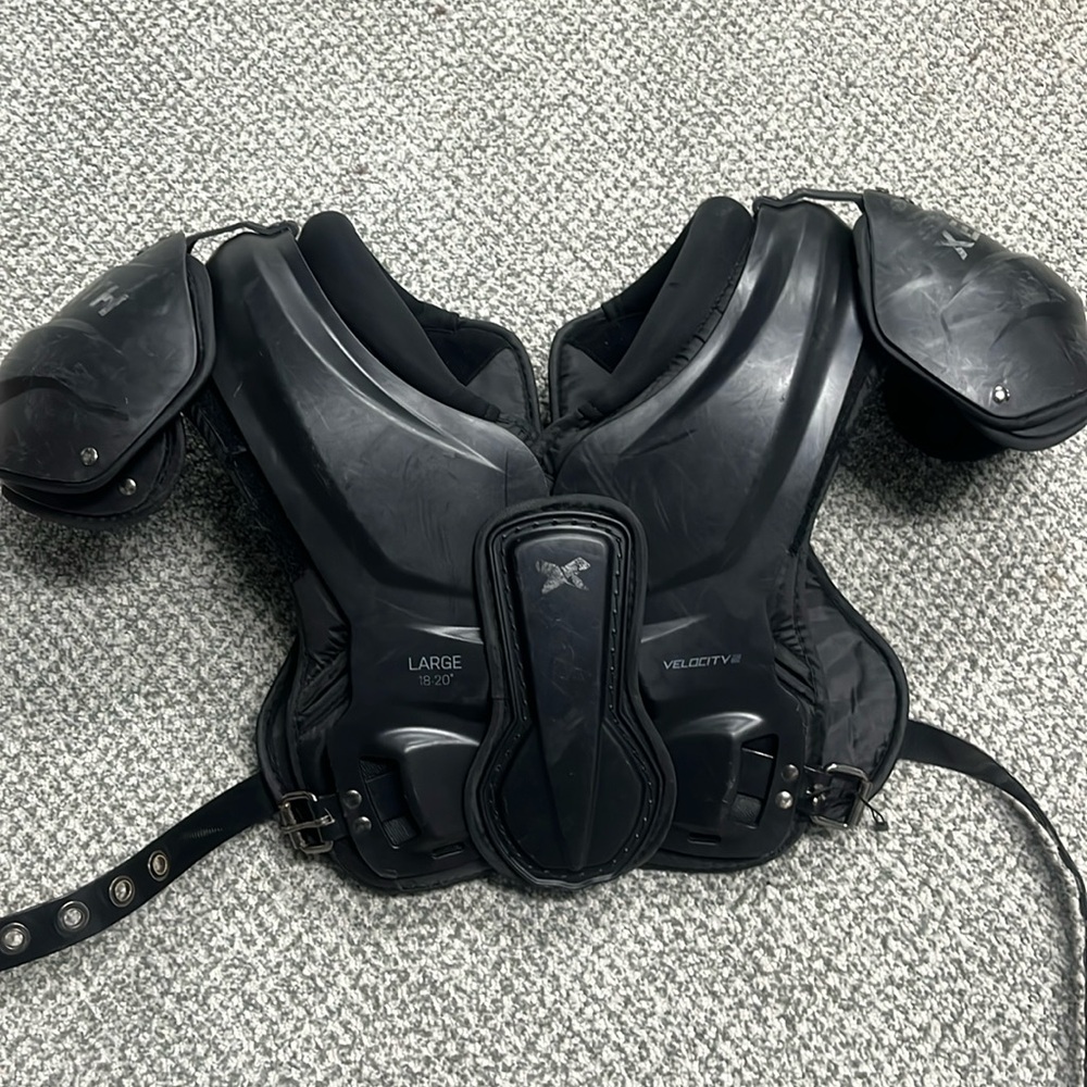 Zenith velocity 2 football pads Large